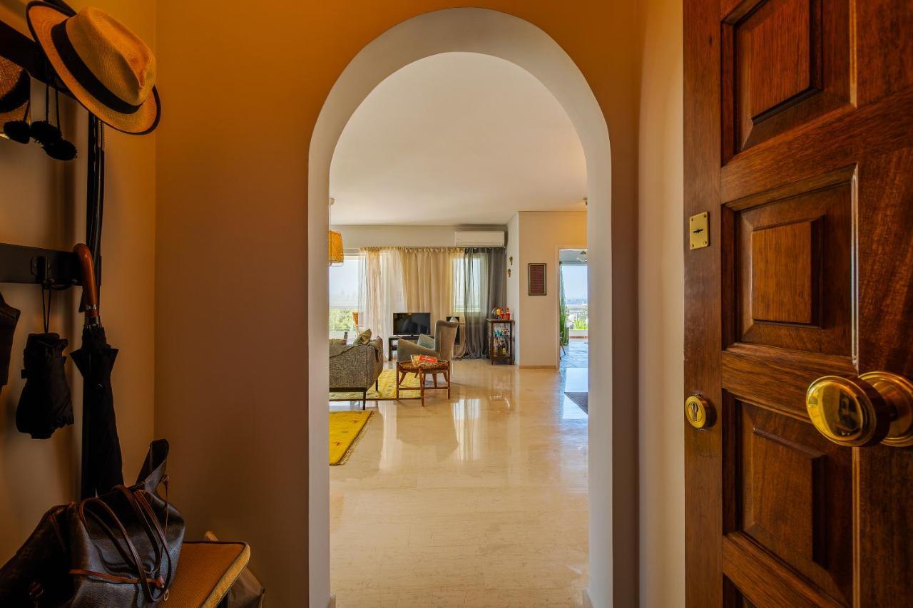 Spacious Apartment In Kavouri 아테네 외부 사진