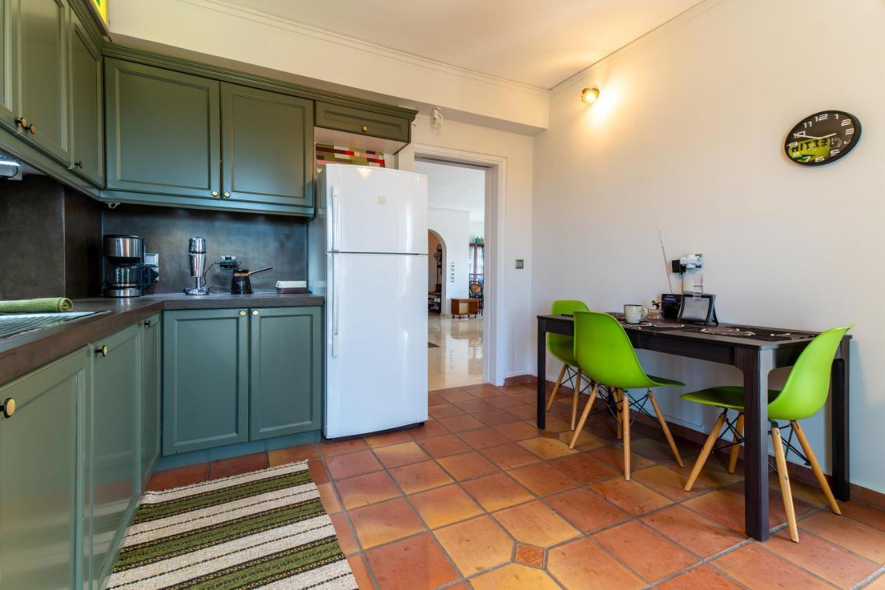 Spacious Apartment In Kavouri 아테네 외부 사진